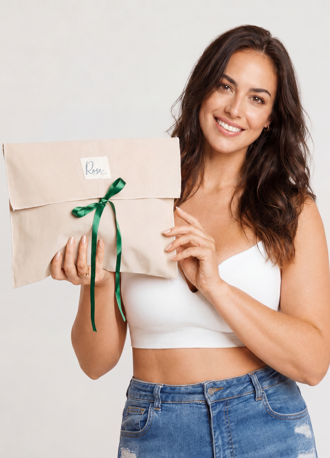 Model wearing Rose on Six product Daily Essential